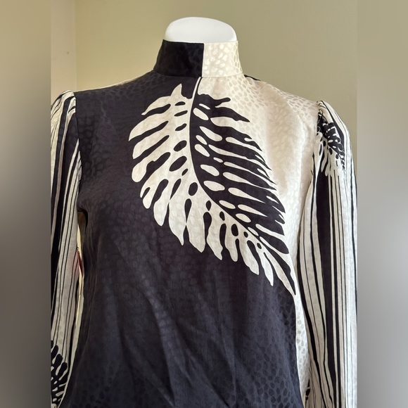 Lloyd Williams Delicate Vintage Black White Leaf Print 100% Silk Top Blouse SZ 4 - Picture 3 of 15